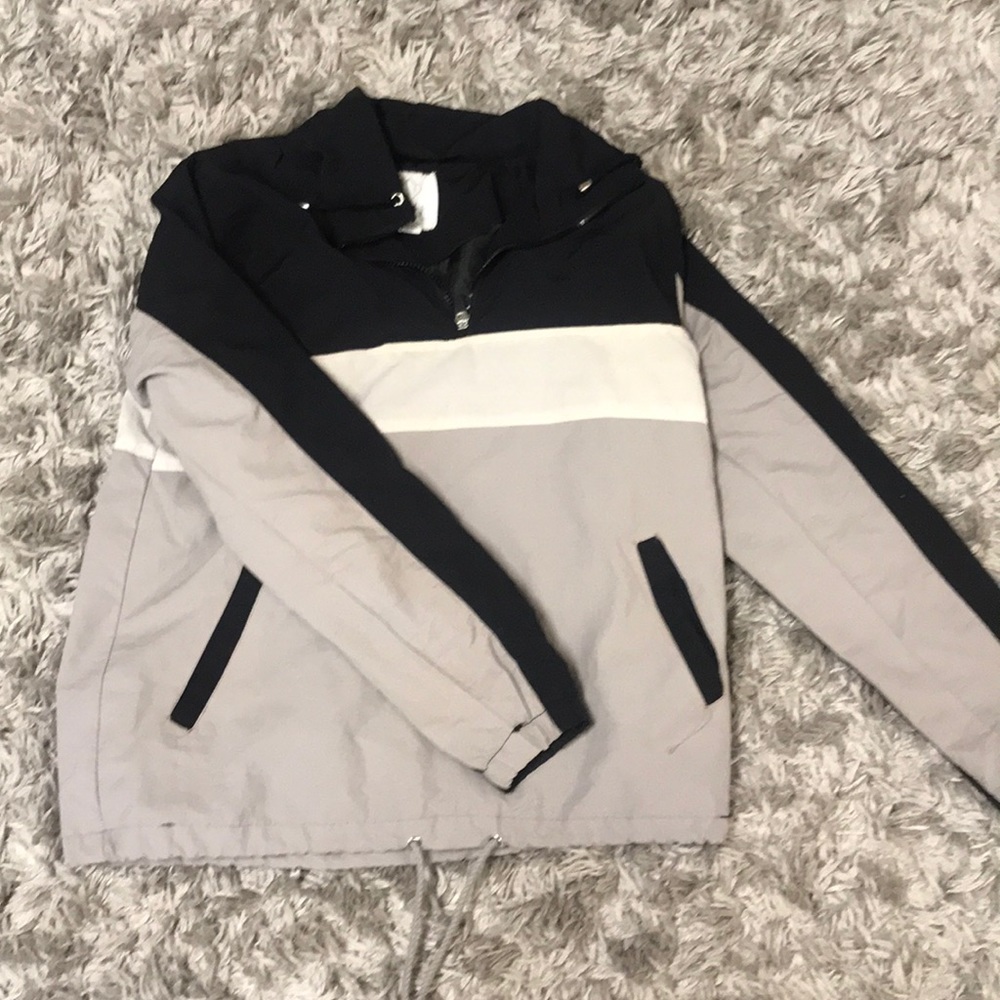 Tully’s crew neck rain jacket.